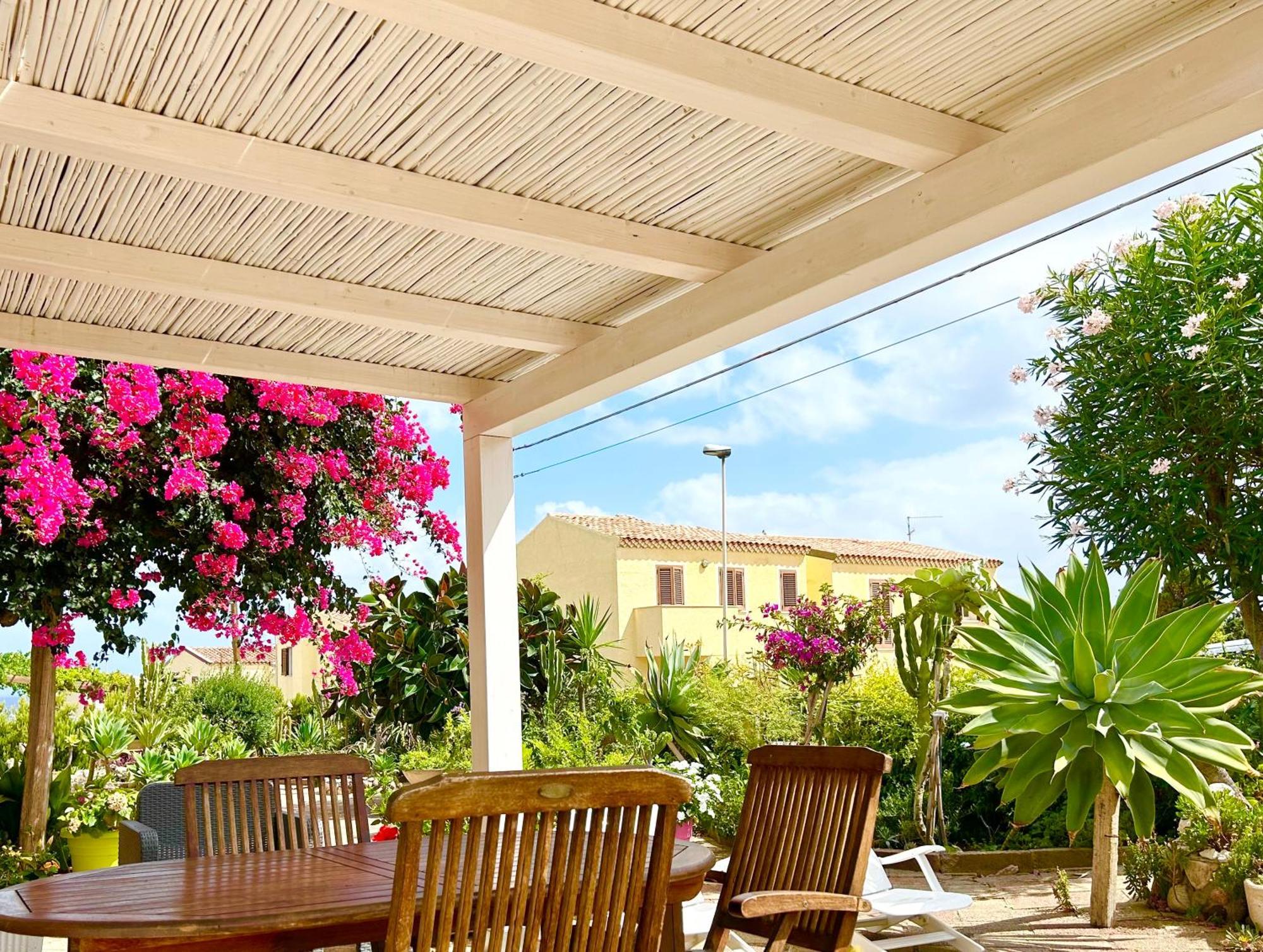 Villa Bouganville Valledoria  Esterno foto