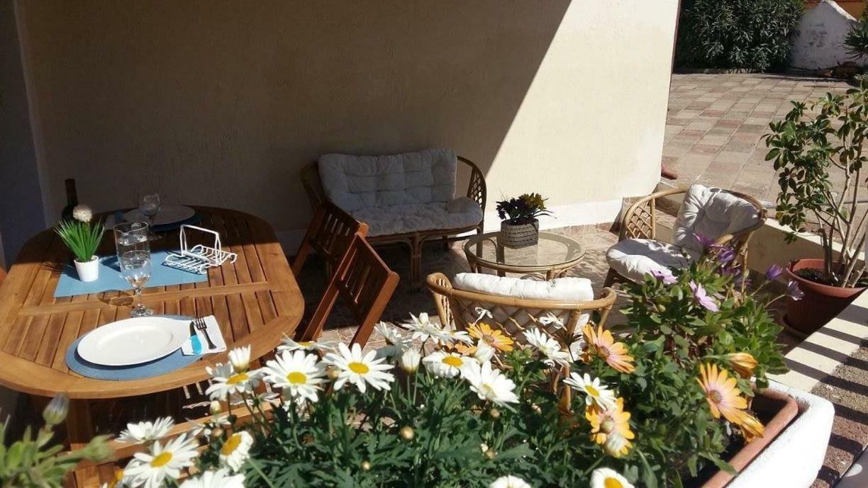 Villa Bouganville Valledoria  Esterno foto